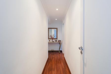 Apartamento à venda com 280m², 3 quartos e 3 vagas Apartamento à venda com 280m², 3 quartos e 3 vagasCorredor