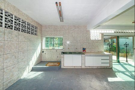 Casa à venda com 230m², 3 quartos e 5 vagas Casa à venda com 230m², 3 quartos e 5 vagasÁrea de Serviço