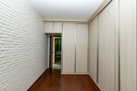 Casa à venda com 230m², 3 quartos e 5 vagas Casa à venda com 230m², 3 quartos e 5 vagasQuarto 1