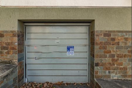 Casa à venda com 230m², 3 quartos e 5 vagas Casa à venda com 230m², 3 quartos e 5 vagasPlaca