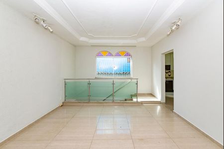 Casa à venda com 230m², 3 quartos e 5 vagas Casa à venda com 230m², 3 quartos e 5 vagasSala 3