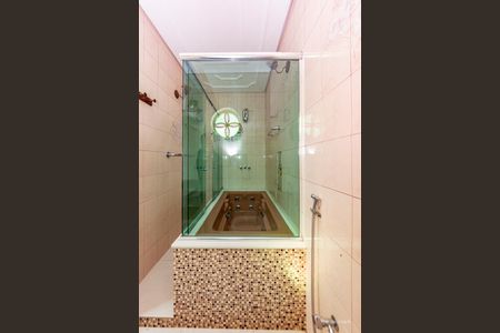 Casa à venda com 230m², 3 quartos e 5 vagas Casa à venda com 230m², 3 quartos e 5 vagasBanheiro da Suíte