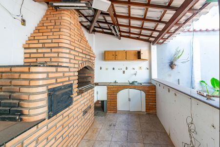 Casa à venda com 230m², 3 quartos e 5 vagas Casa à venda com 230m², 3 quartos e 5 vagasVaranda gourmet