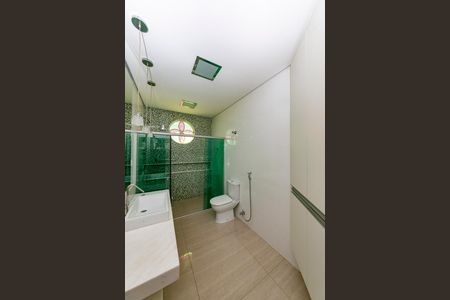 Casa à venda com 230m², 3 quartos e 5 vagas Casa à venda com 230m², 3 quartos e 5 vagasBanheiro Social