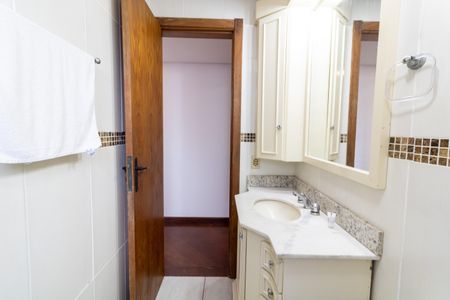 Apartamento à venda com 71m², 2 quartos e 2 vagasBanheiro