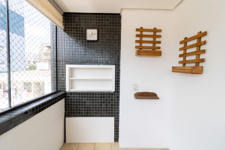 Apartamento à venda com 71m², 2 quartos e 2 vagasSala