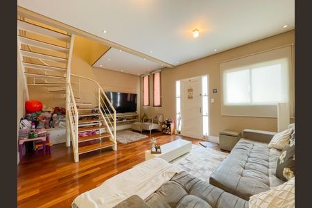 Casa de condomínio à venda com 135m², 3 quartos e 2 vagasSala