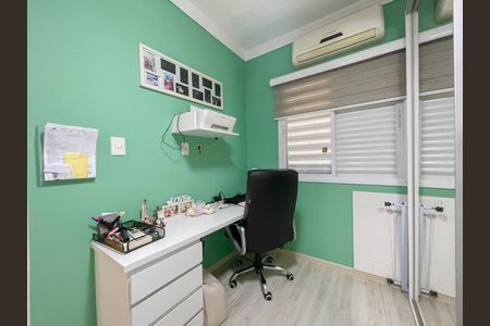 Casa de condomínio à venda com 135m², 3 quartos e 2 vagasQuarto 2