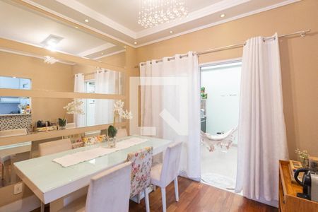 Casa de condomínio à venda com 135m², 3 quartos e 2 vagas