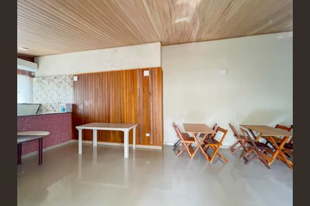 Casa de condomínio à venda com 135m², 3 quartos e 2 vagasÁrea comum - Salão de festas