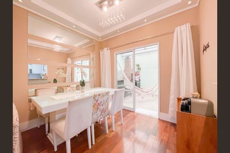 Casa de condomínio à venda com 135m², 3 quartos e 2 vagasSala de Jantar