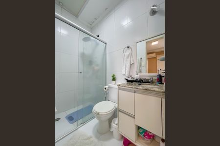 Casa de condomínio à venda com 135m², 3 quartos e 2 vagasBanheiro da Suíte