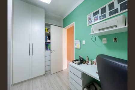 Casa de condomínio à venda com 135m², 3 quartos e 2 vagasQuarto 2