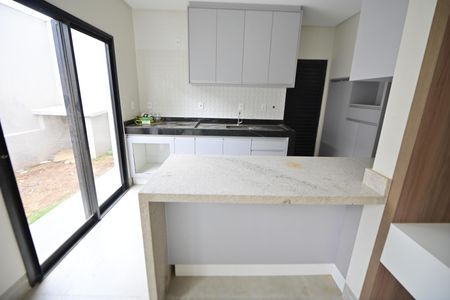 Casa de condomínio para alugar com 153m², 3 quartos e 2 vagasCozinha