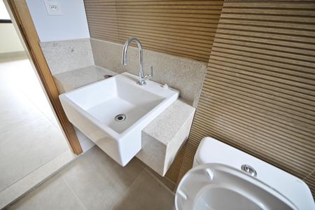 Casa de condomínio para alugar com 153m², 3 quartos e 2 vagasBanheiro da Suíte 2