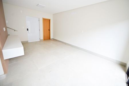 Sala de casa de condomínio para alugar com 3 quartos, 153m² em Vila Rosa, Goiânia