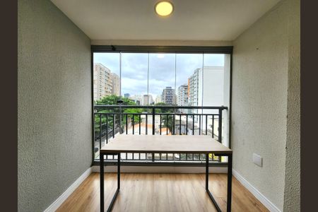 Apartamento para alugar com 32m², 1 quarto e sem vagaVaranda