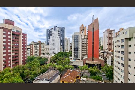 Sala de apartamento para alugar com 2 quartos, 76m² em Savassi, Belo Horizonte