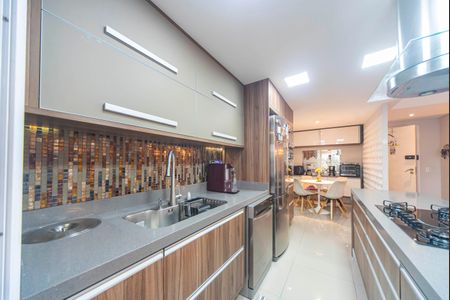 Apartamento à venda com 124m², 3 quartos e 2 vagasCozinha