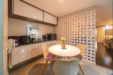 Apartamento à venda com 124m², 3 quartos e 2 vagasCopa