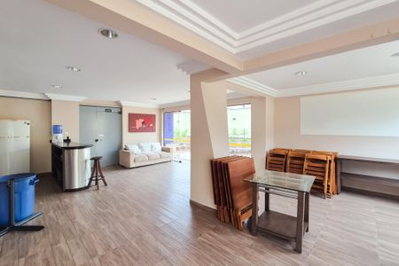 Apartamento à venda com 71m², 3 quartos e 2 vagas Apartamento à venda com 71m², 3 quartos e 2 vagasÁrea comum - Salão de festas