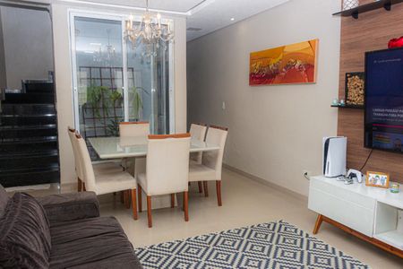 Sala de casa à venda com 3 quartos, 100m² em Vila Isa, São Paulo