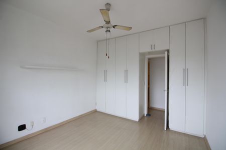 Quarto 1 de apartamento à venda com 3 quartos, 100m² em Taquara, Rio de Janeiro