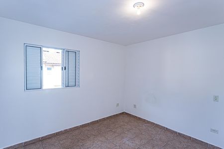Casa para alugar com 80m², 2 quartos e 2 vagasQuarto 1