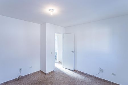 Casa para alugar com 80m², 2 quartos e 2 vagasQuarto 1