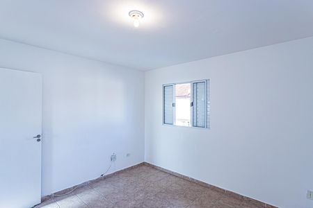 Casa para alugar com 80m², 2 quartos e 2 vagasQuarto 1