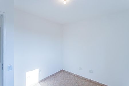 Casa para alugar com 80m², 2 quartos e 2 vagasQuarto 2