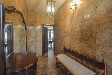 Casa à venda com 700m², 4 quartos e 6 vagasHall