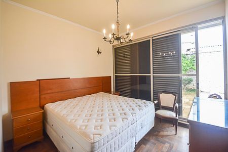 Casa à venda com 700m², 4 quartos e 6 vagas Suíte