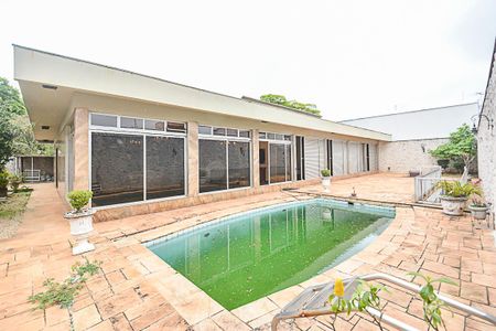 Casa à venda com 700m², 4 quartos e 6 vagasPiscina