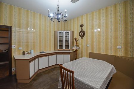 Casa à venda com 700m², 4 quartos e 6 vagasCozinha