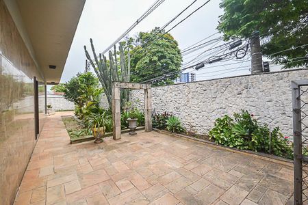 Casa à venda com 700m², 4 quartos e 6 vagasQuintal