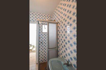 Casa à venda com 700m², 4 quartos e 6 vagasBanheiro de serviço 3