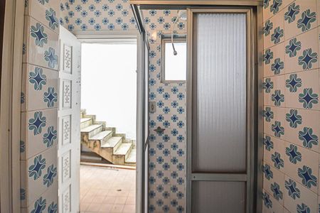 Casa à venda com 700m², 4 quartos e 6 vagasBanheiro de serviço 3