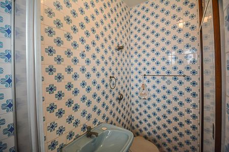 Casa à venda com 700m², 4 quartos e 6 vagasBanheiro de serviço 3