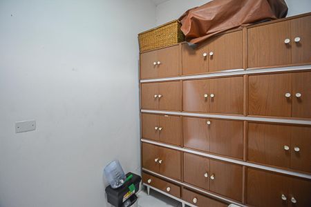 Casa à venda com 700m², 4 quartos e 6 vagasQuarto de Serviço 2