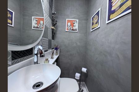 Apartamento à venda com 175m², 3 quartos e 2 vagas Apartamento à venda com 175m², 3 quartos e 2 vagasLavabo