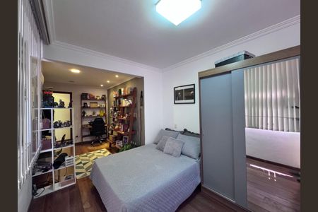 Apartamento à venda com 175m², 3 quartos e 2 vagas Apartamento à venda com 175m², 3 quartos e 2 vagasQuarto 1