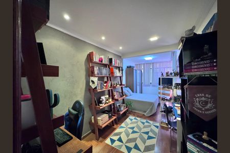 Apartamento à venda com 175m², 3 quartos e 2 vagas Apartamento à venda com 175m², 3 quartos e 2 vagasQuarto 1