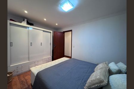 Apartamento à venda com 175m², 3 quartos e 2 vagas Apartamento à venda com 175m², 3 quartos e 2 vagasQuarto 2
