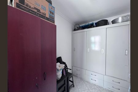 Apartamento à venda com 175m², 3 quartos e 2 vagas Apartamento à venda com 175m², 3 quartos e 2 vagasQuarto de Serviço