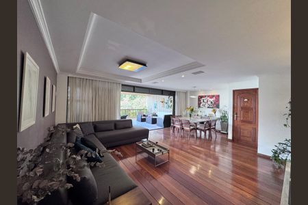 Apartamento à venda com 175m², 3 quartos e 2 vagas Apartamento à venda com 175m², 3 quartos e 2 vagasSala