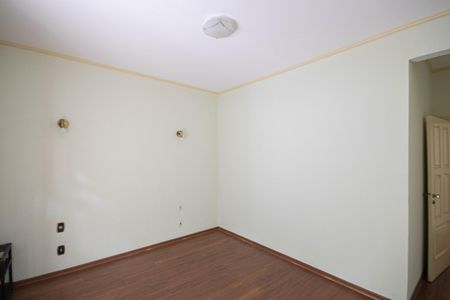 Casa à venda com 260m², 4 quartos e 2 vagas Casa à venda com 260m², 4 quartos e 2 vagasSuíte