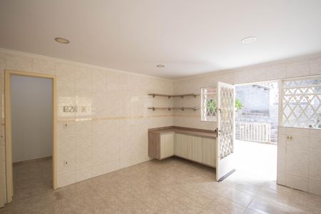 Casa à venda com 260m², 4 quartos e 2 vagas Casa à venda com 260m², 4 quartos e 2 vagasCozinha