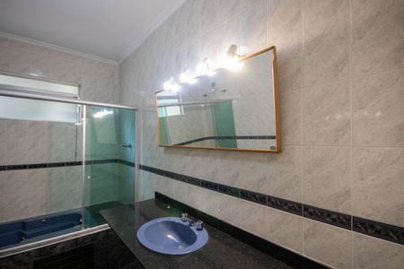 Casa à venda com 260m², 4 quartos e 2 vagas Casa à venda com 260m², 4 quartos e 2 vagasBanheiro da Suíte