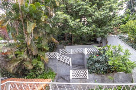 Casa à venda com 260m², 4 quartos e 2 vagas Casa à venda com 260m², 4 quartos e 2 vagasVaranda da Suíte